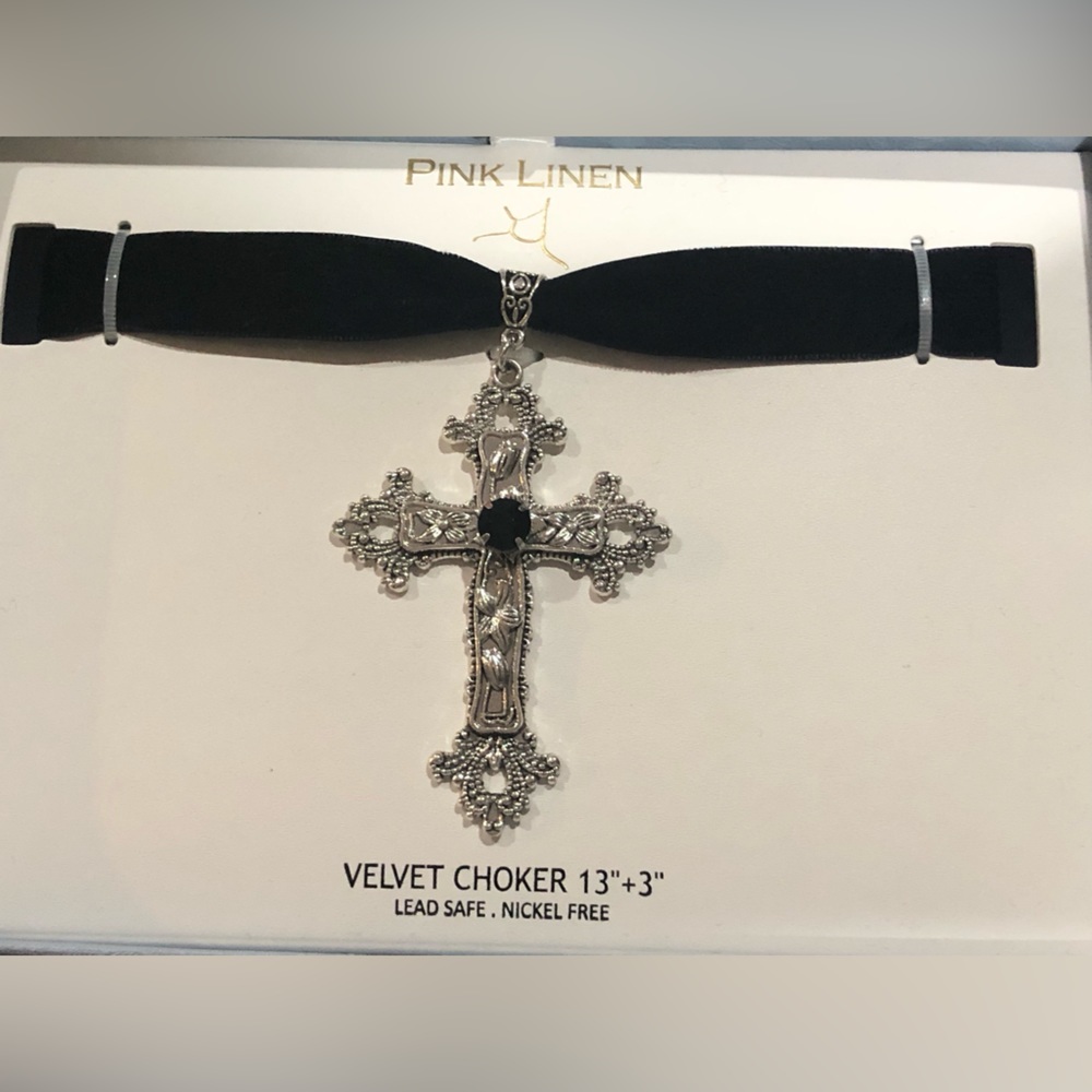 Black velvet strap black onyx look silver cross 13”‎ goth mystical choker new - Picture 10 of 10